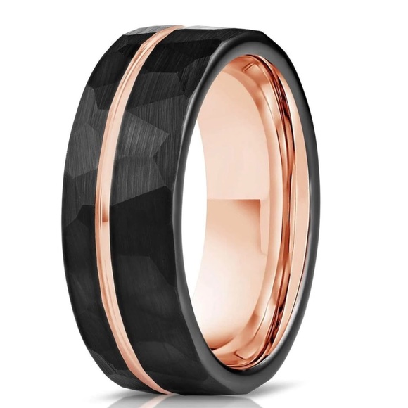 "ZEUS" HAMMERED TUNGSTEN CARBIDE RING- BLACK W/ ROSE GOLD STRIP- 6mm size 10.5 - Picture 1 of 3